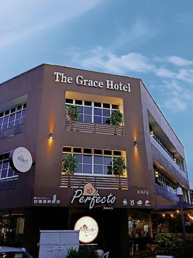 The Grace Hotel Muar Exterior foto
